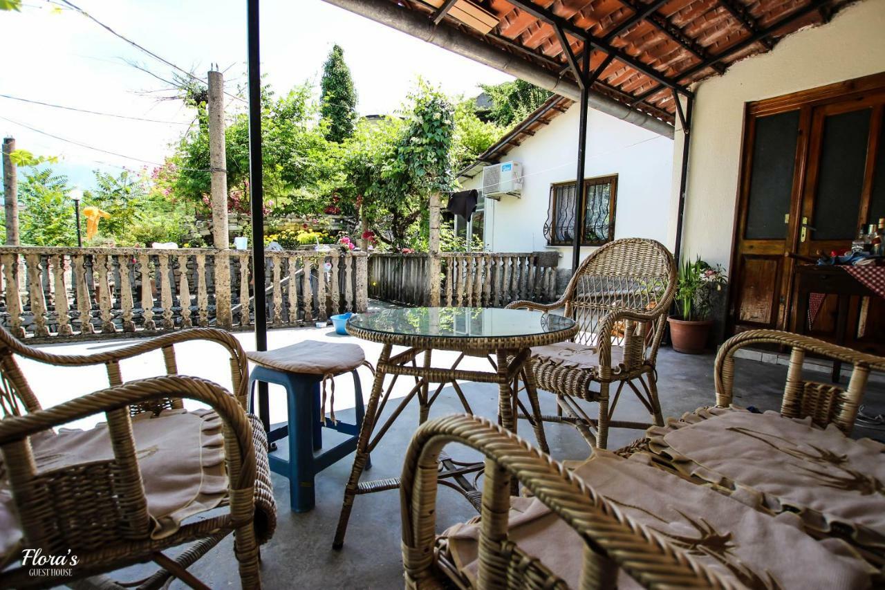 Flora'S Guesthouse 'The Fir Gate' Gjirokaster Exterior photo