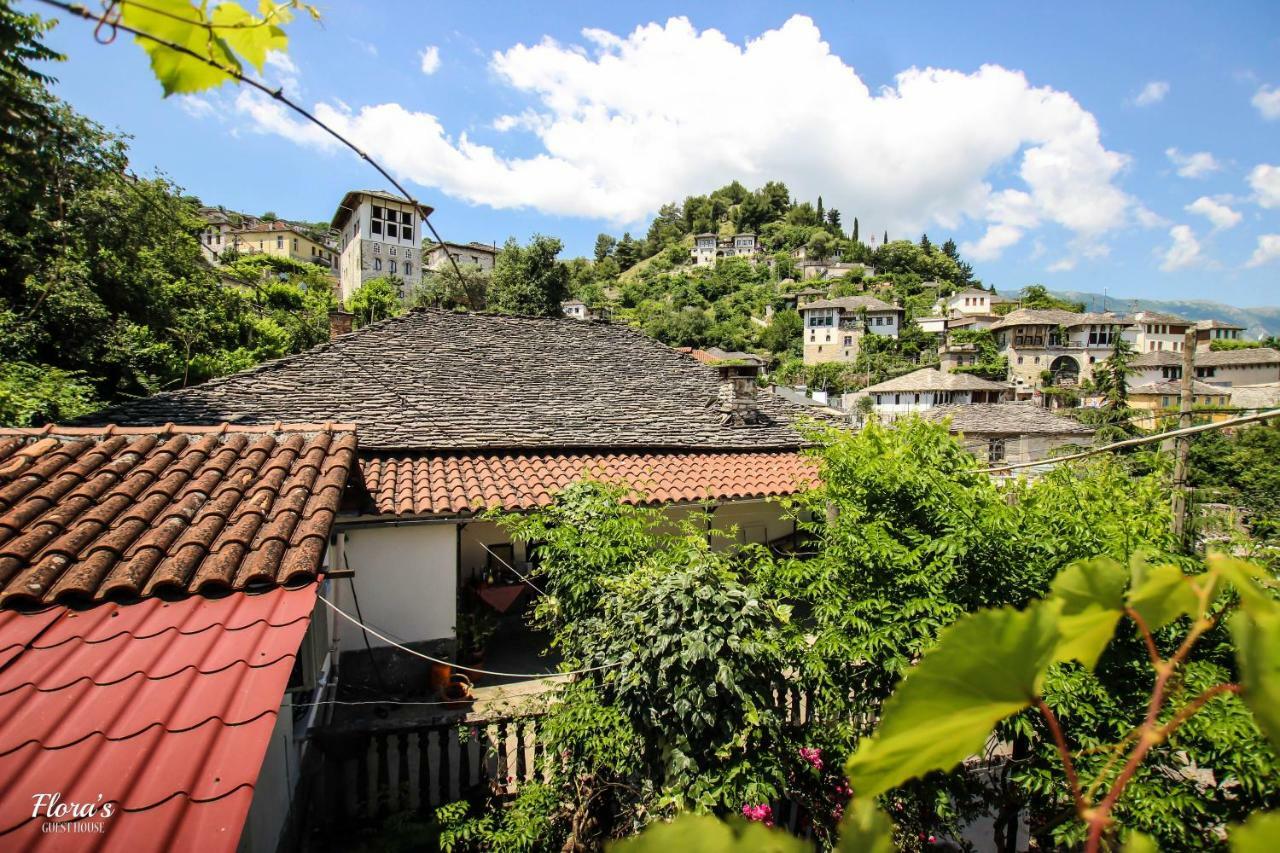 Flora'S Guesthouse 'The Fir Gate' Gjirokaster Exterior photo